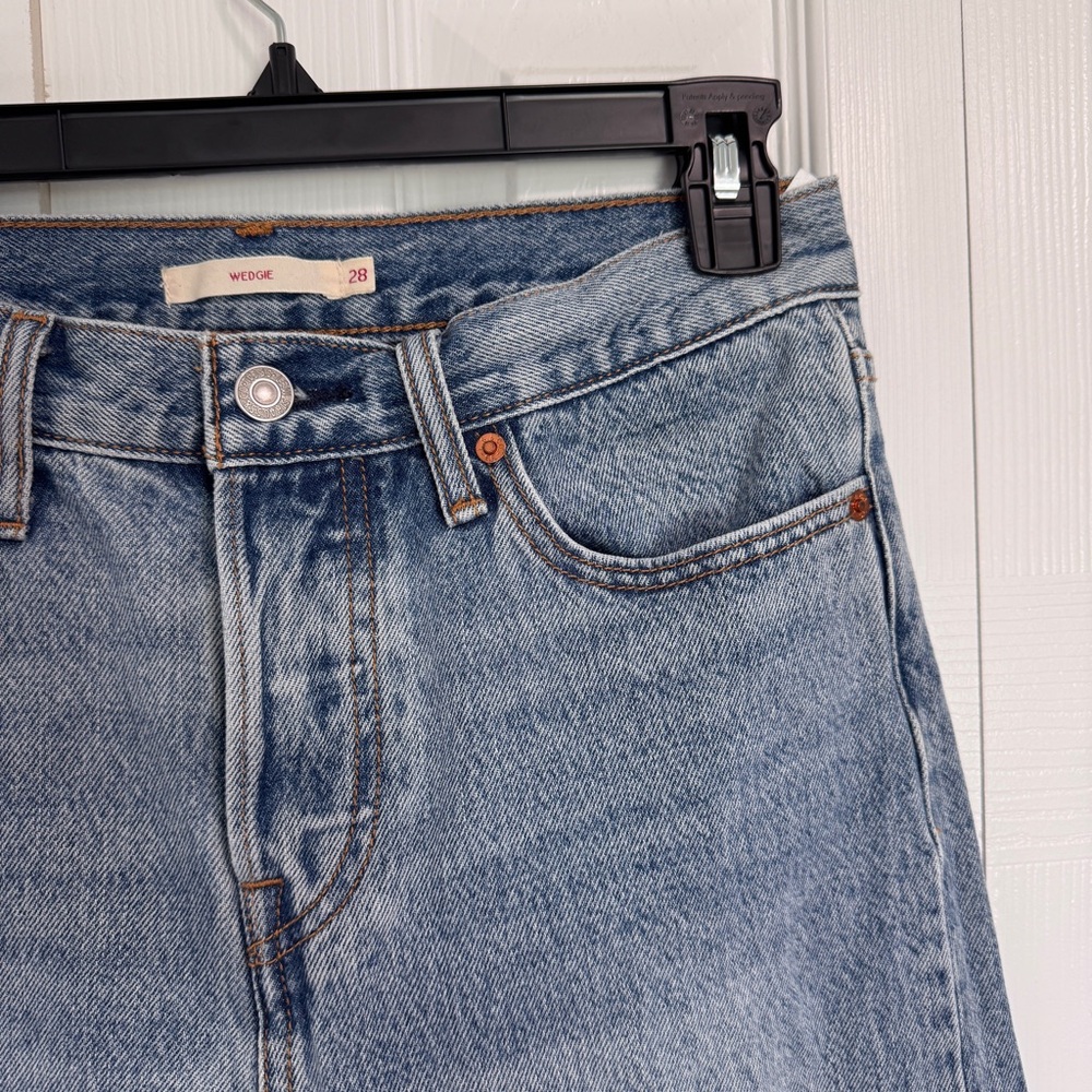 Levi’s Premium Wedgie Jeans